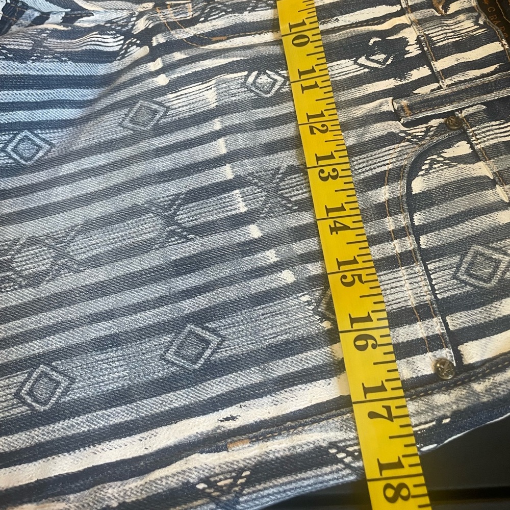 Stone craft Stella Tribal Denim shorts, white, blue,button closure,size 29,small - Picture 6 of 13